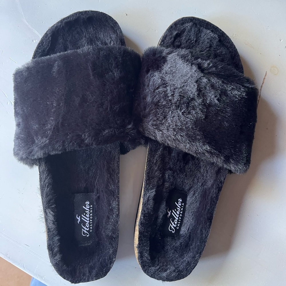 Hollister womens 8/9 sandals